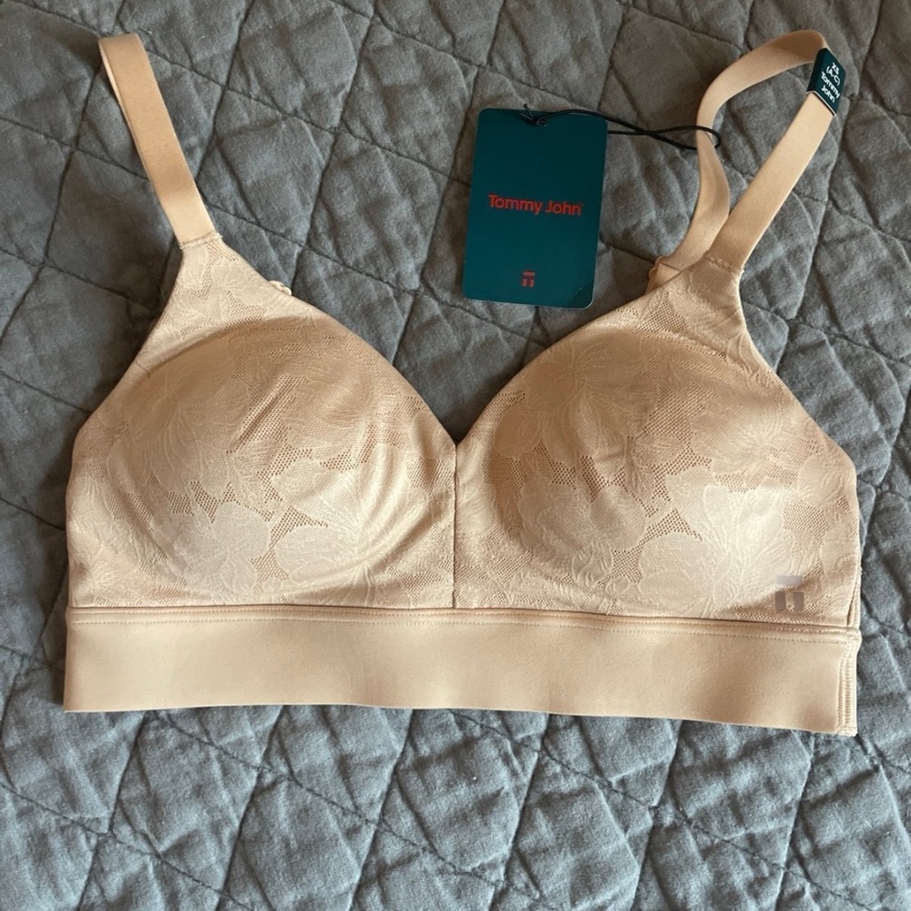 Tommy John Cream Comfort Bra Seamless Design